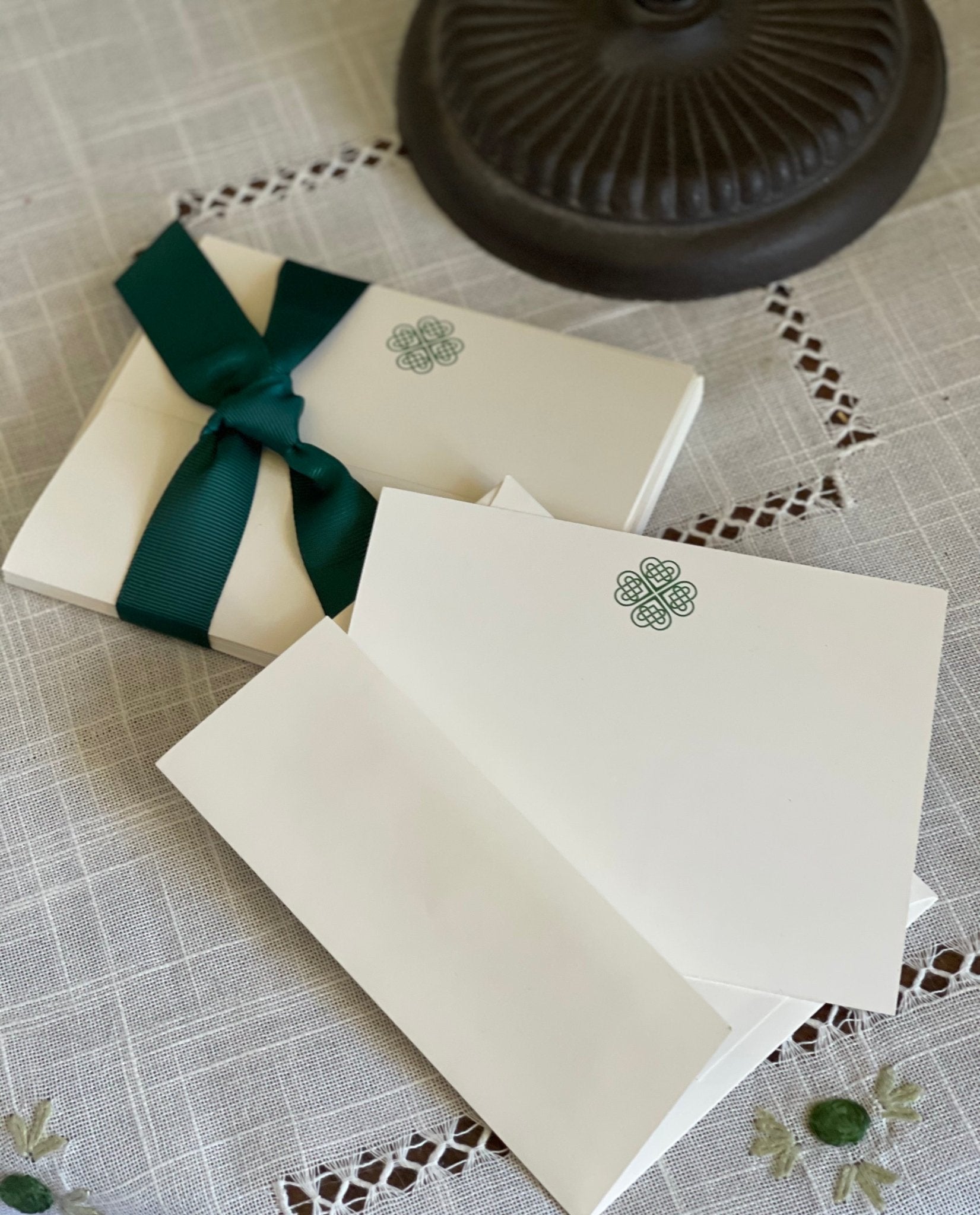 Boxed Celtic Knot Stationery - Irish Note Cards and Envelopes (10) - Backwoods Auctions