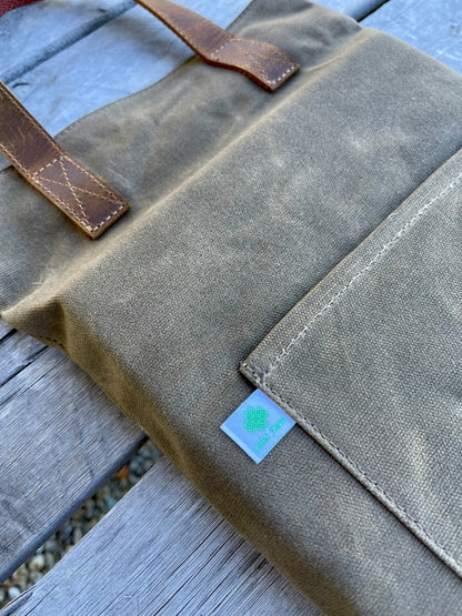 Garden Kneeler Pad – Thick Waxed Canvas - Backwoods Auctions