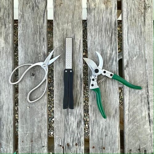 Garden Tool Sharpener - Diamond + Carbon Steel Hone Reversible Paddle For Sharpening Pruners, Clippers Mower Blades and Scissors - Backwoods Auctions