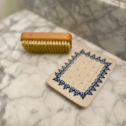 Gardener's Nail Brush - Backwoods Auctions