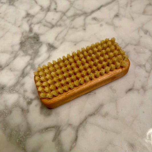 Gardener's Nail Brush - Backwoods Auctions