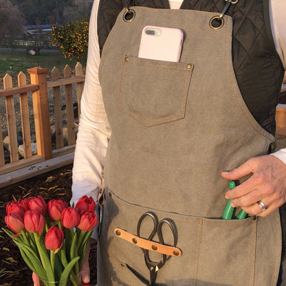 Gardening Apron - Waxed Canvas Apron with Pockets - Backwoods Auctions