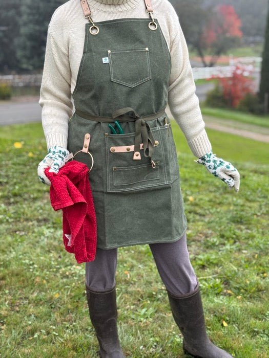 Gardening Apron - Waxed Canvas Apron with Pockets - Backwoods Auctions