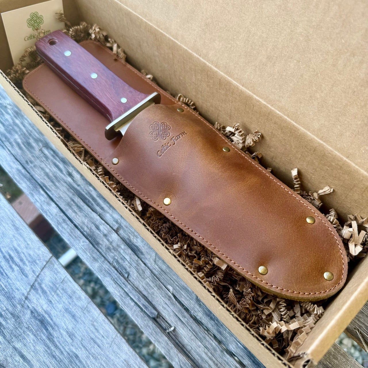 Hori Hori Garden Gift Box | Hori, Custom Leather Sheath & Dual Surface Diamond Sharpener - Backwoods Auctions
