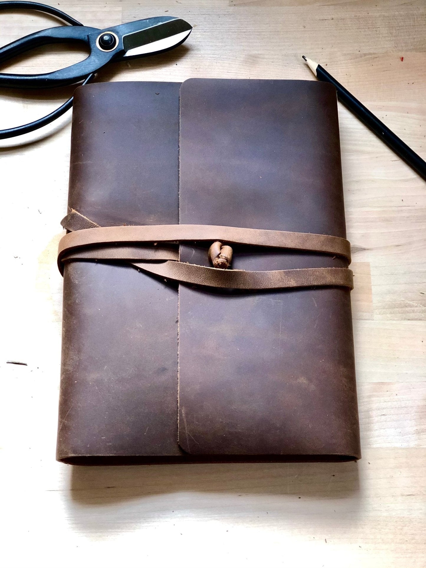 Leather Garden Journal and Diary - A Notebook for Garden Thoughts, Planning and Design - Backwoods Auctions