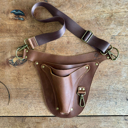 Rose Gardener Gift Box | Rose Gloves, Belt & Pruners - Backwoods Auctions