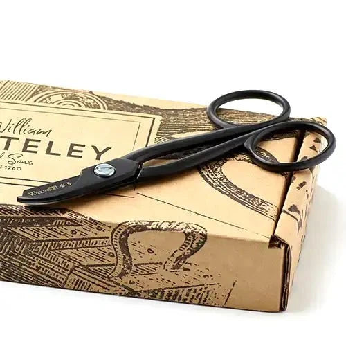 Unique British Black Garden Pruners - Handcrafted | From England (Whiteley & Sons) - Backwoods Auctions