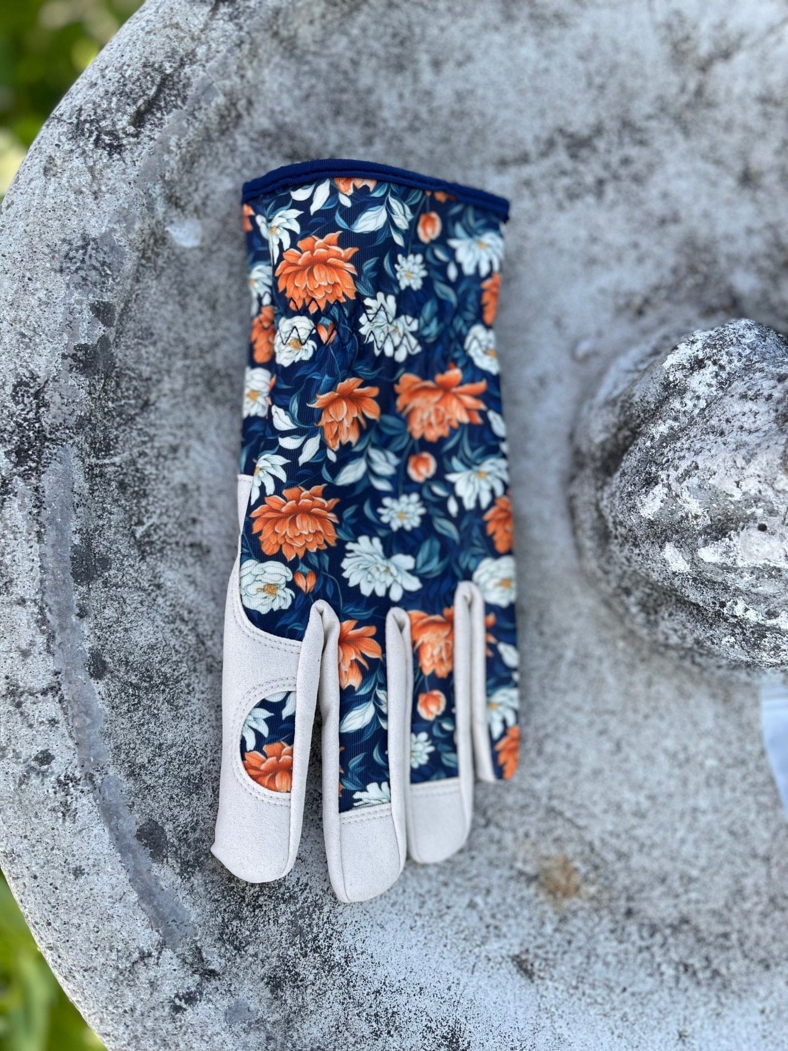 Women's Floral Gardening and Project Gloves "The Olivia" - Backwoods Auctions