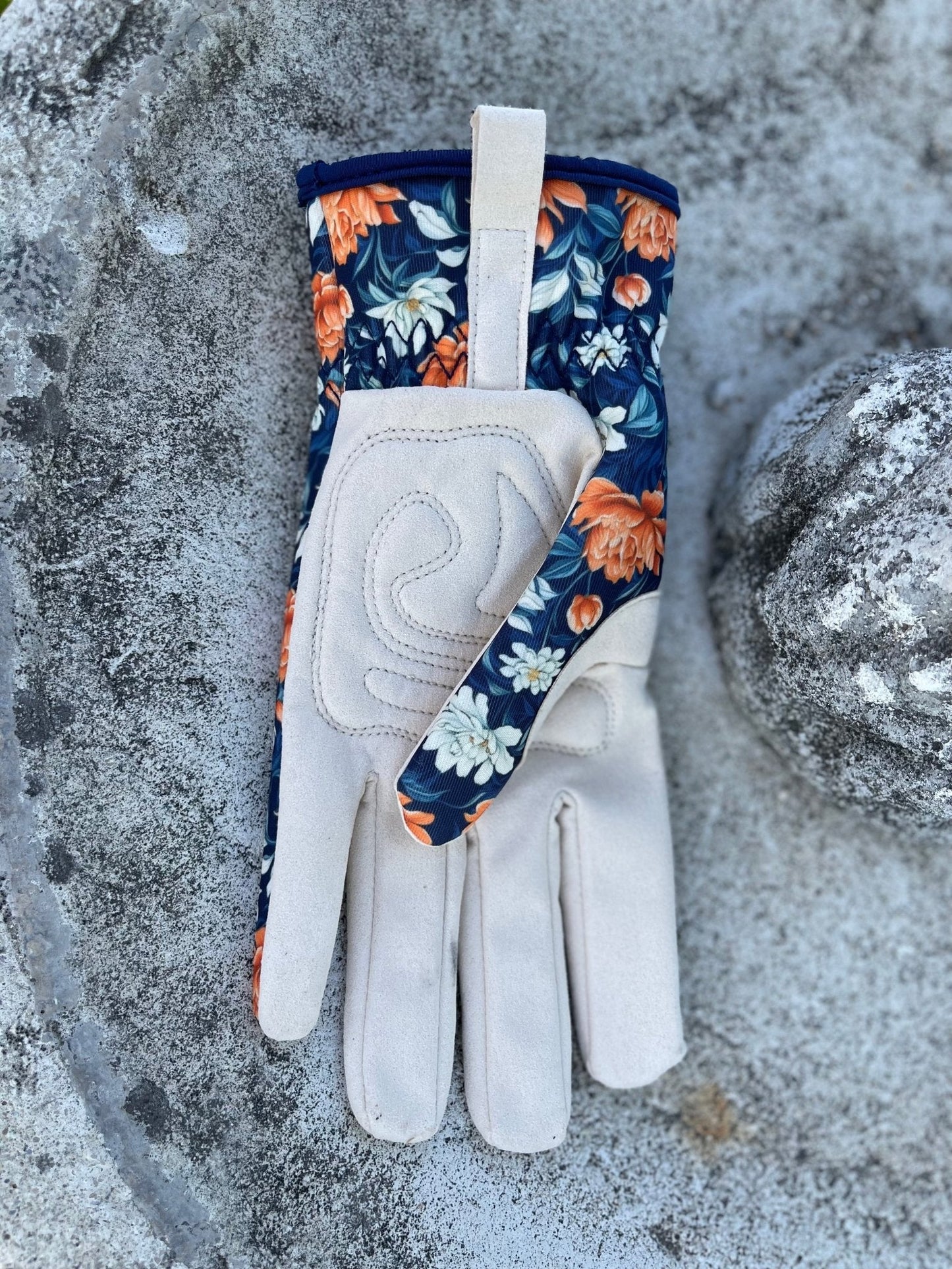 Women's Floral Gardening and Project Gloves "The Olivia" - Backwoods Auctions